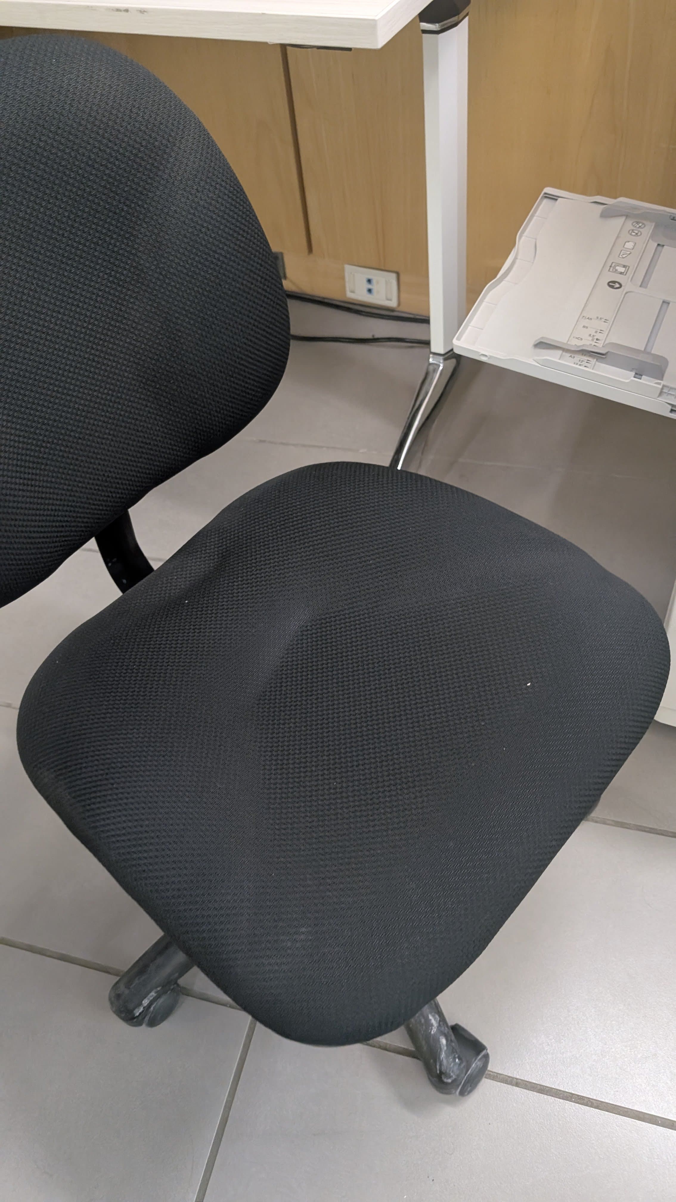 Recorded a chair when someone's sitting on it, rolling.