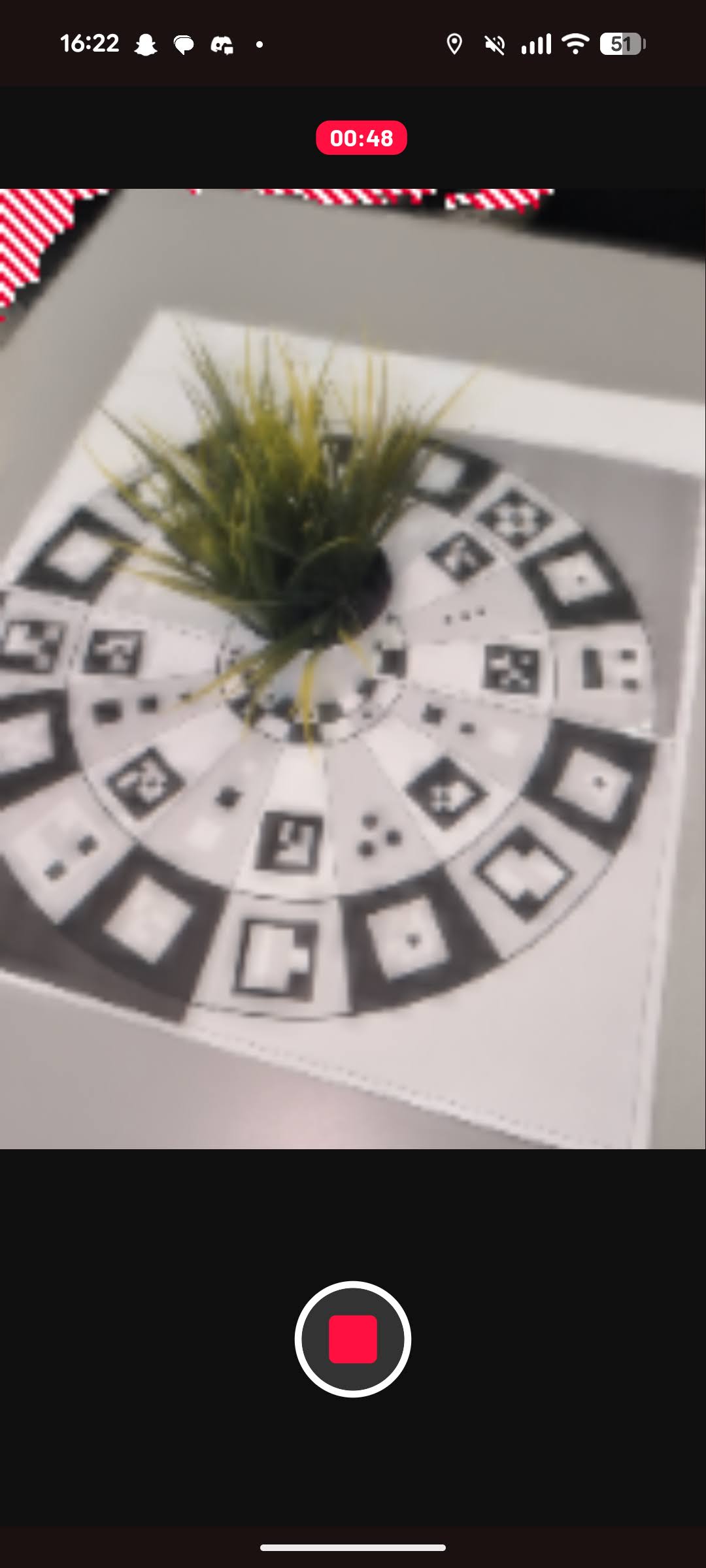 One of my tried and failed objects in scaniverse, a potted plant that got super cut off and got too much of the background.